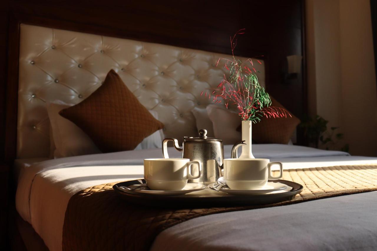 Hotel Divine Lakshmi Ganga Risikés Kültér fotó