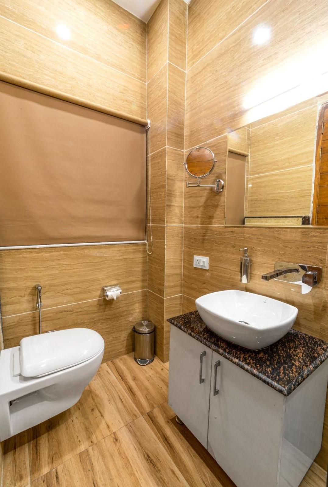 Hotel Divine Lakshmi Ganga Risikés Kültér fotó